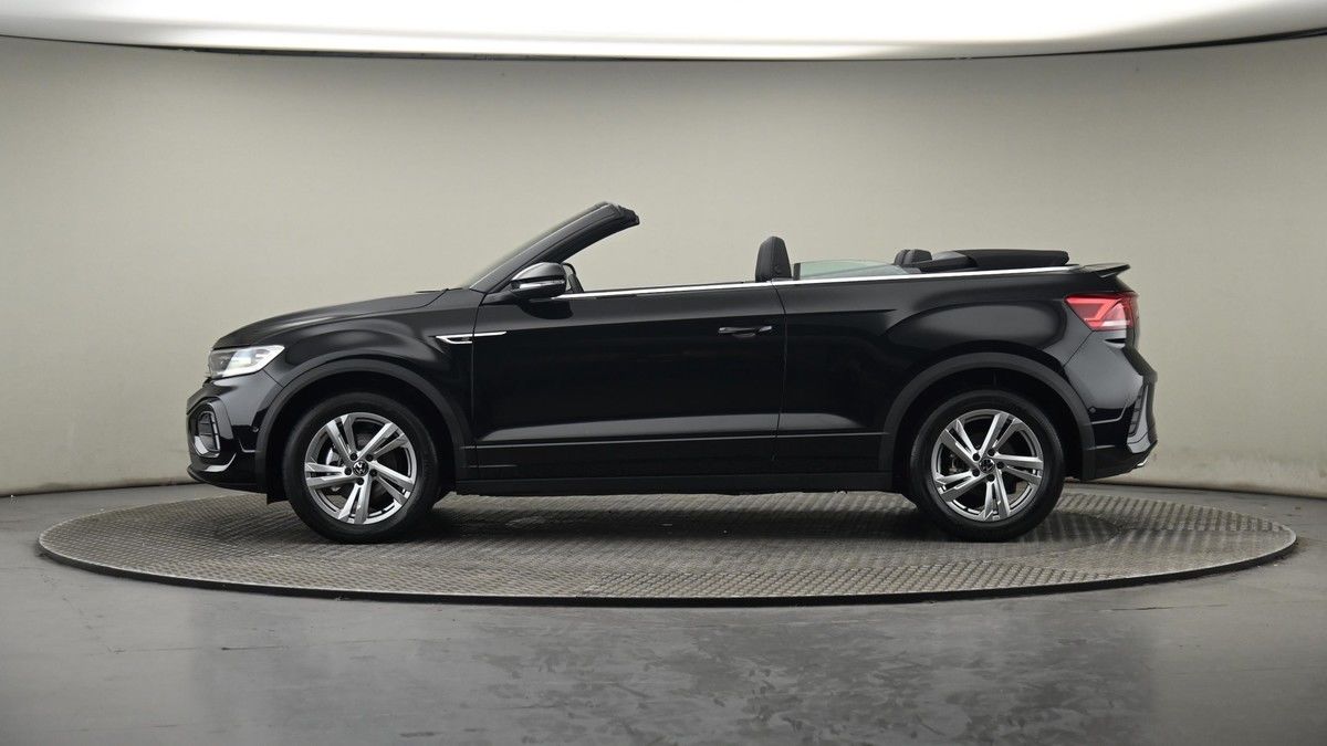 Volkswagen T-Roc Image 23