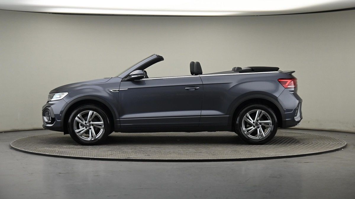 Volkswagen T-Roc Image 23