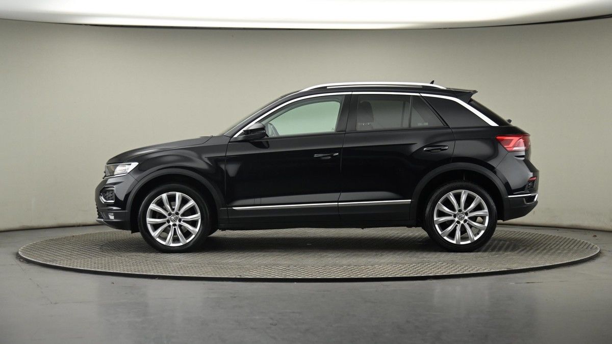 Volkswagen T-Roc Image 23