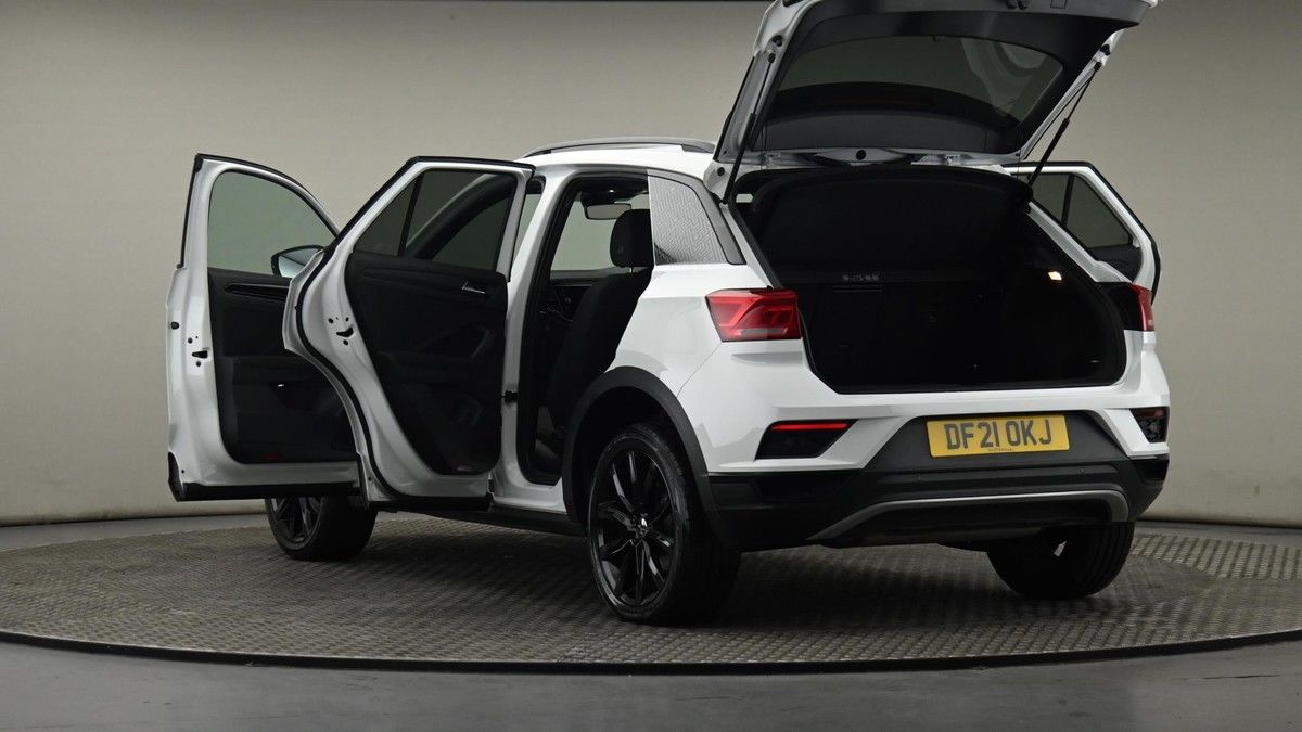 Volkswagen T-Roc Image 29