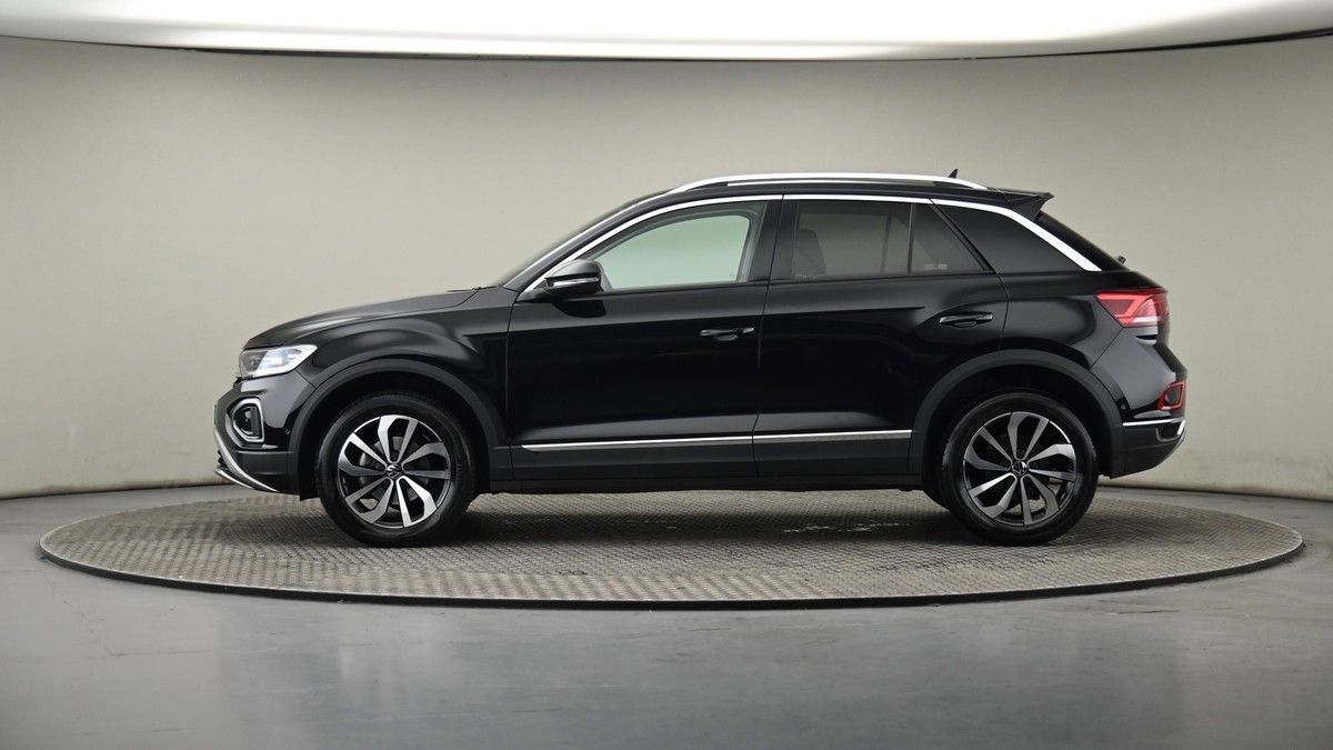 Volkswagen T-Roc Image 23