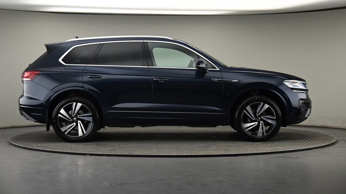 More views of Volkswagen Touareg