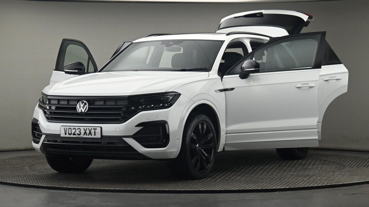 Volkswagen Touareg Image 28