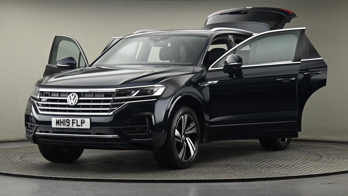 More views of Volkswagen Touareg