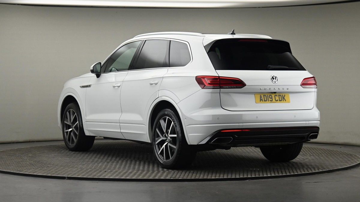 More views of Volkswagen Touareg