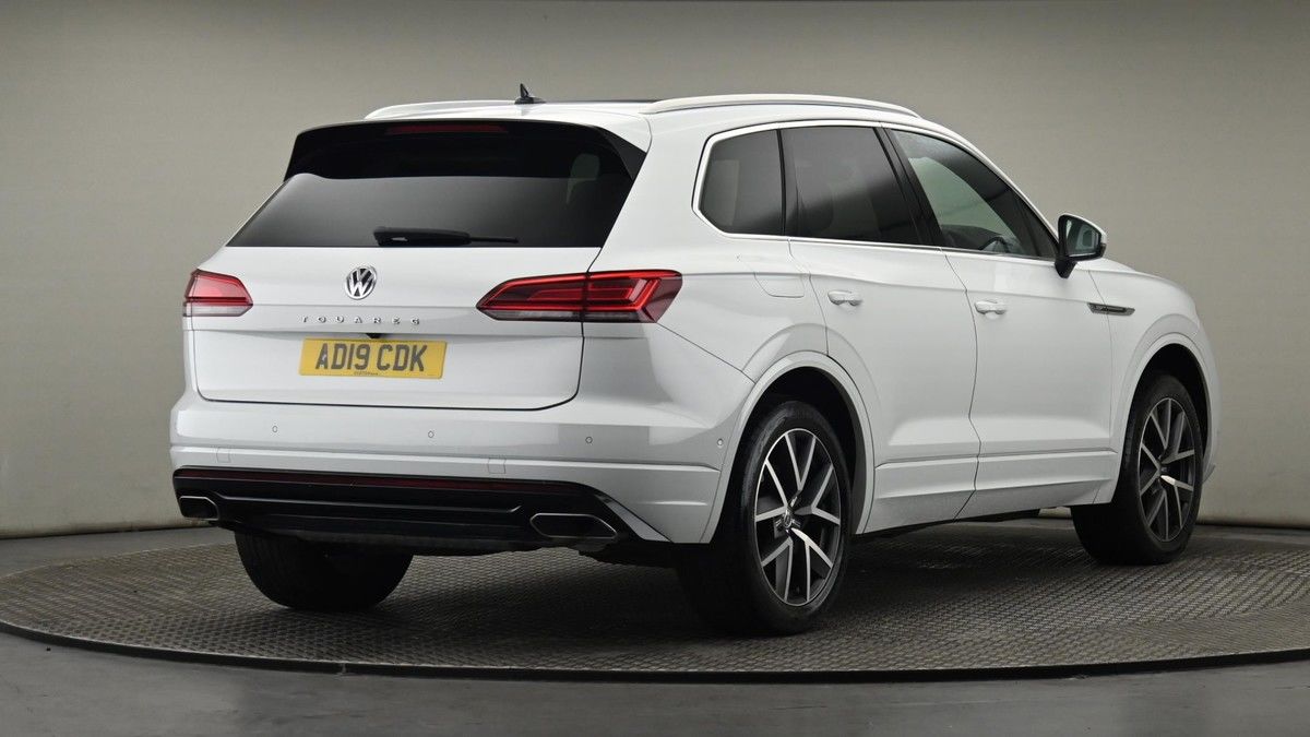 More views of Volkswagen Touareg