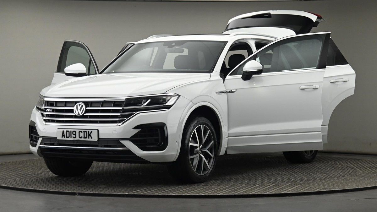 More views of Volkswagen Touareg