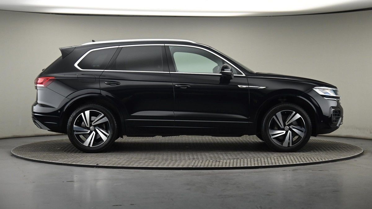 More views of Volkswagen Touareg