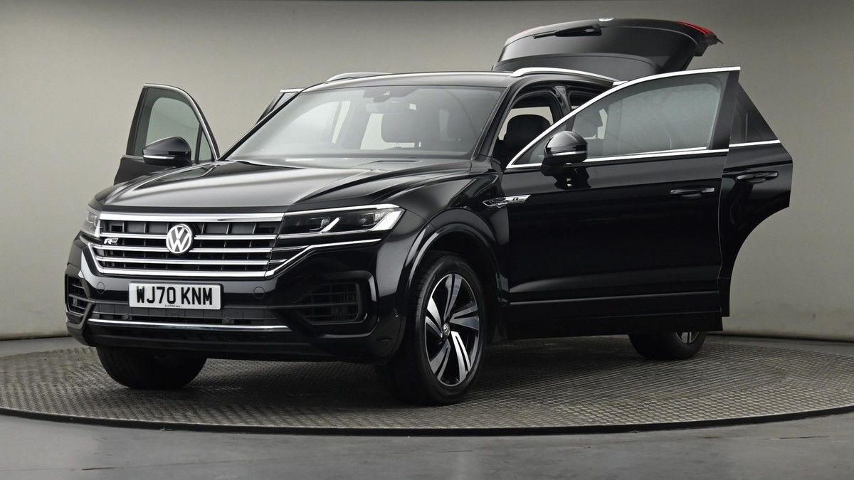 More views of Volkswagen Touareg