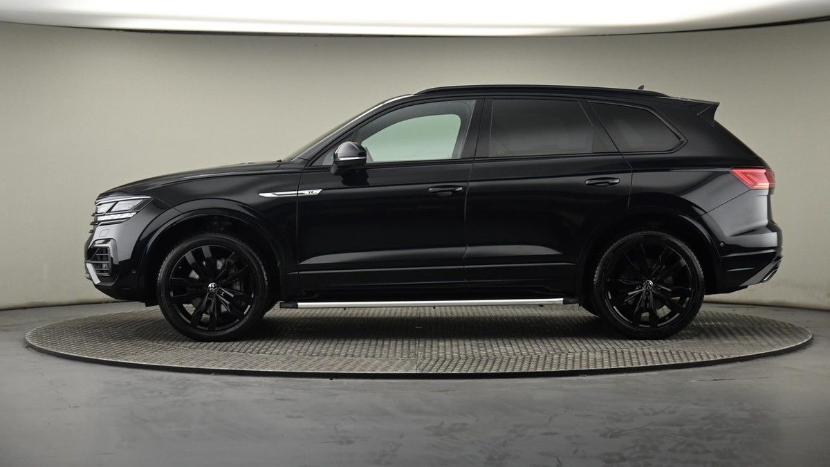 More views of Volkswagen Touareg