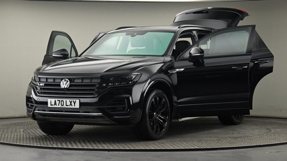 More views of Volkswagen Touareg