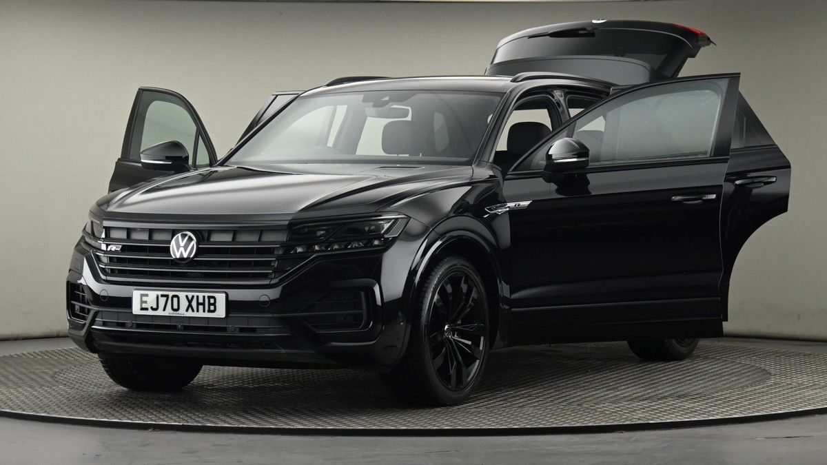 More views of Volkswagen Touareg