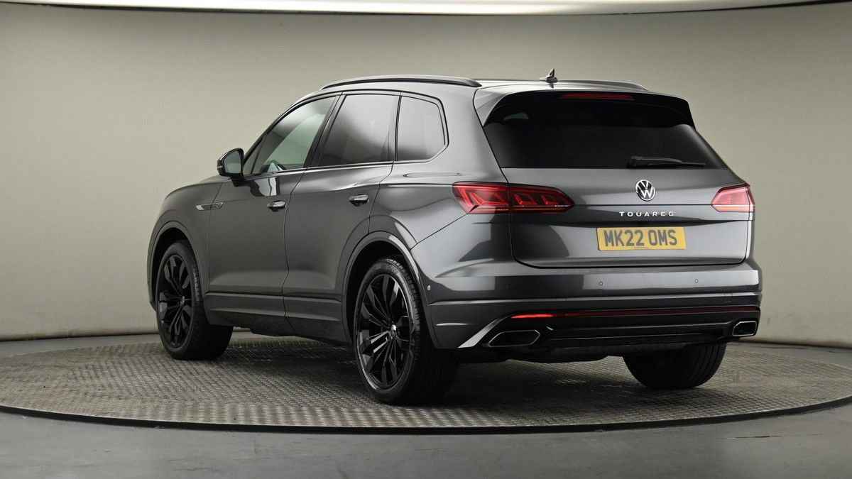 Volkswagen Touareg Image 24