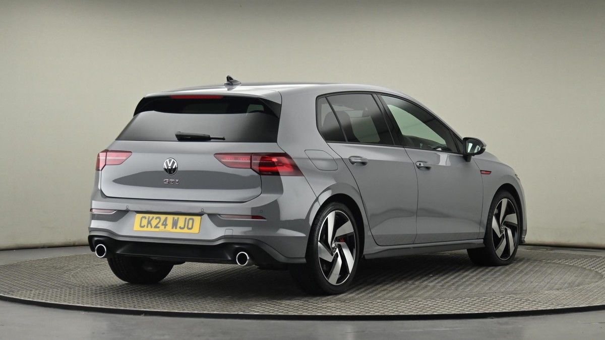 Volkswagen Golf Image 25