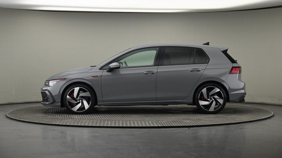 Volkswagen Golf Image 23