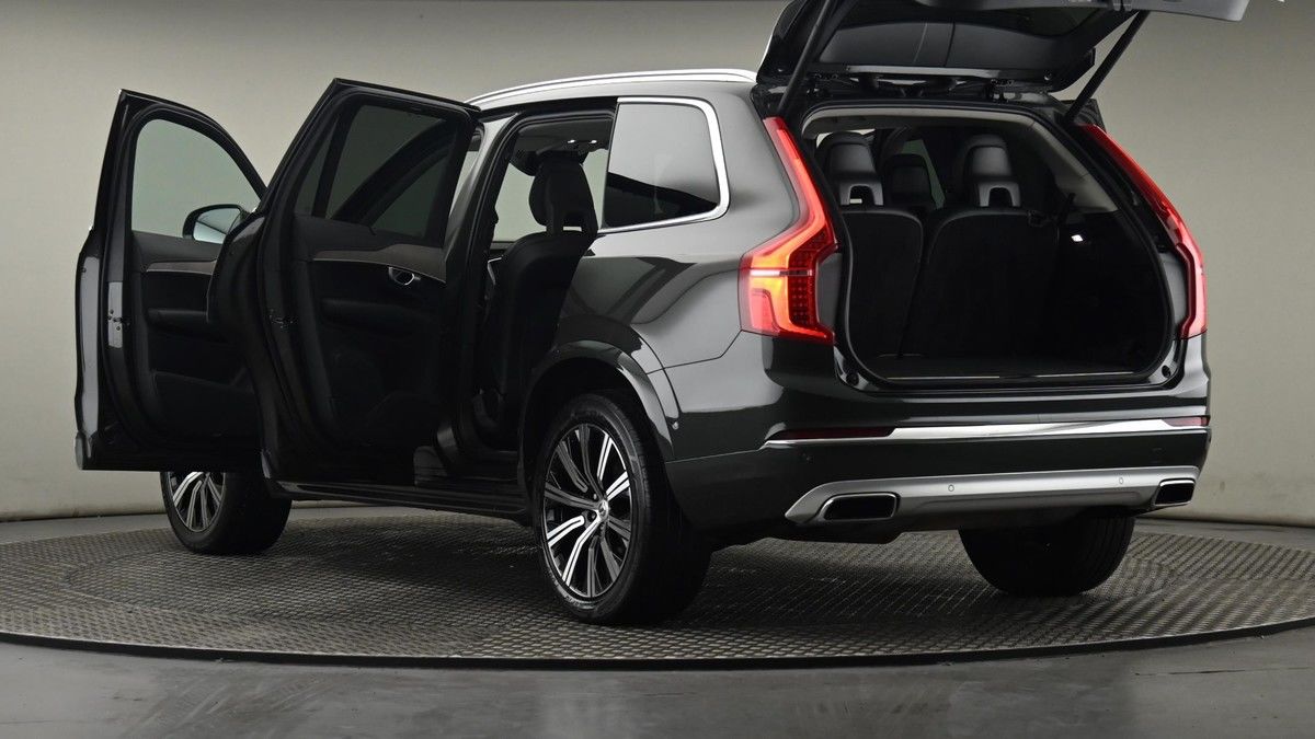 More views of Volvo XC90