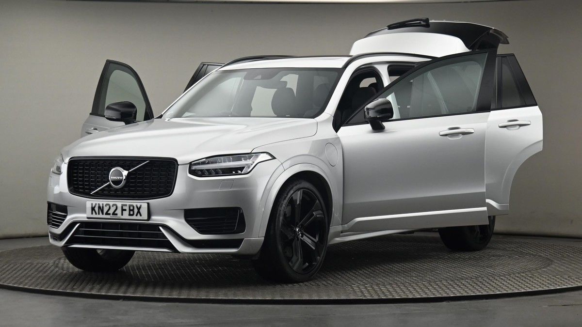 More views of Volvo XC90