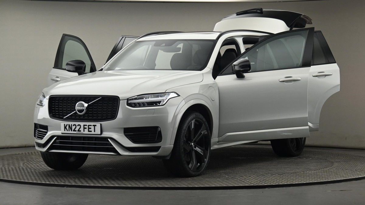 More views of Volvo XC90