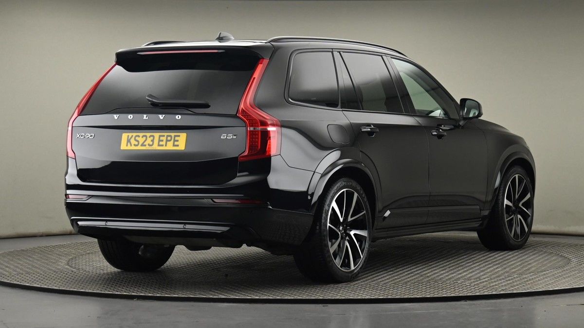 More views of Volvo XC90