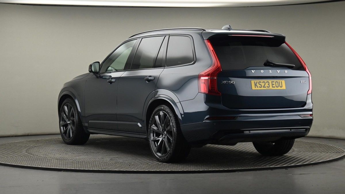 More views of Volvo XC90