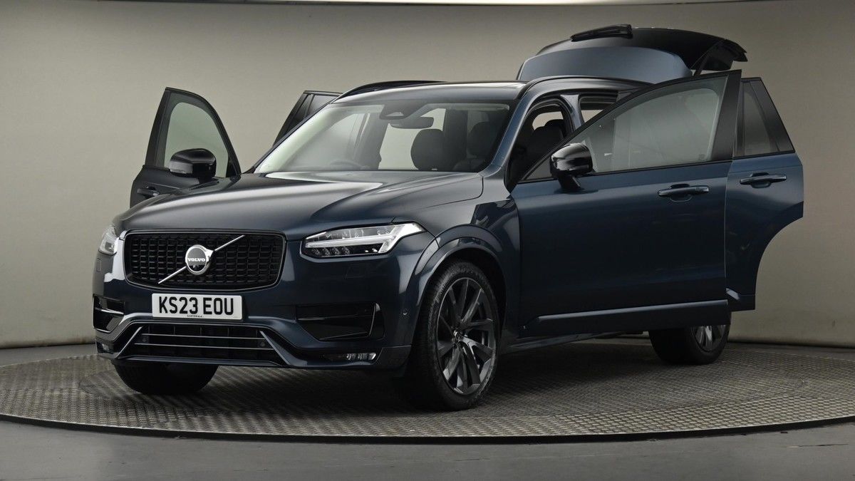 More views of Volvo XC90