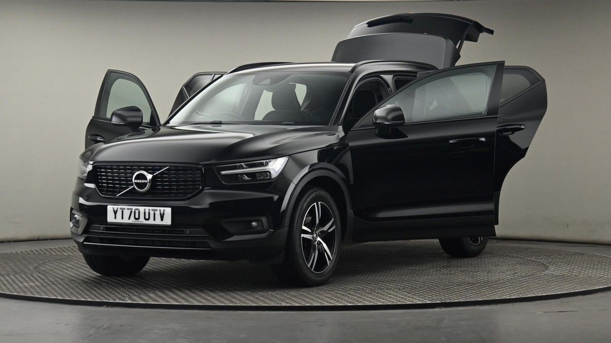 More views of Volvo XC40