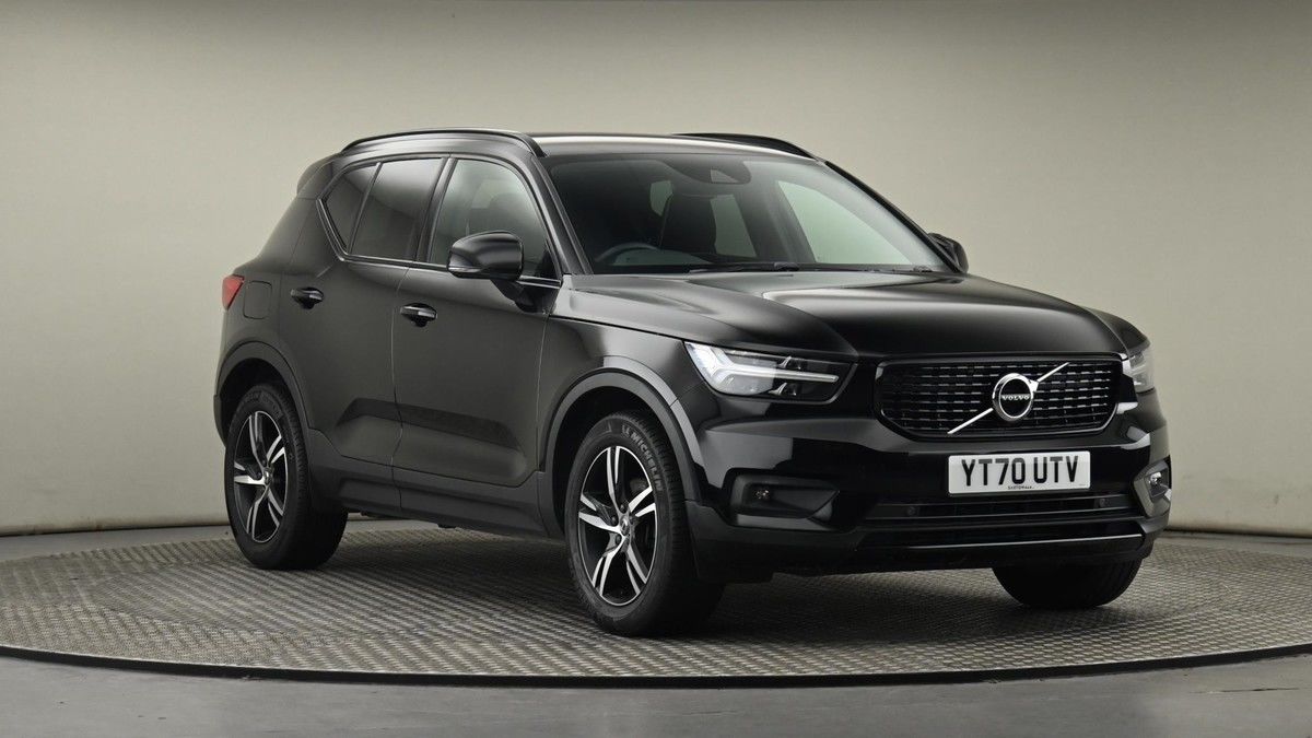 Volvo XC40 Sticky Header Image