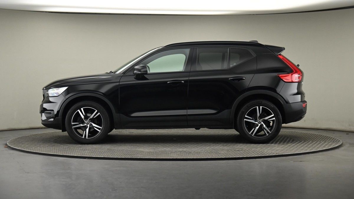 Volvo XC40 Image 23