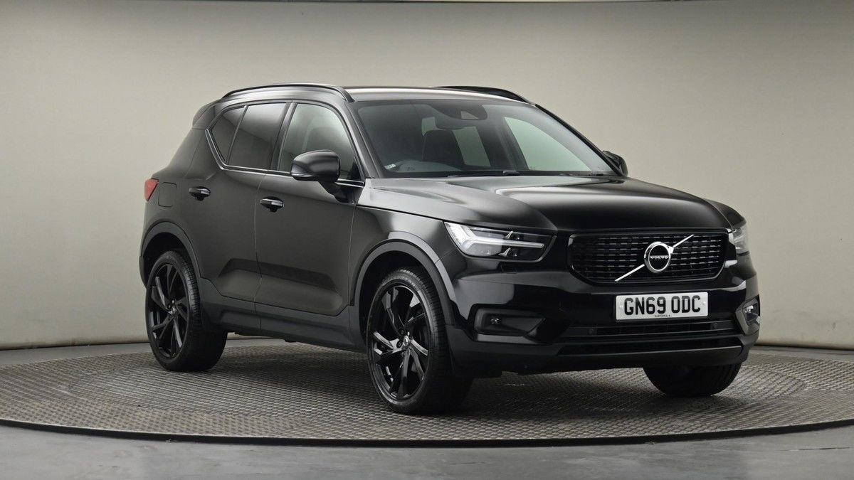 Volvo XC40 Sticky Header Image