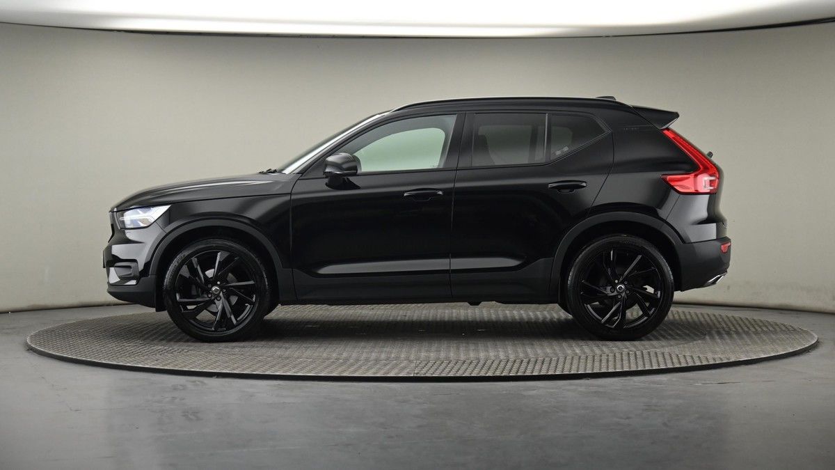 More views of Volvo XC40