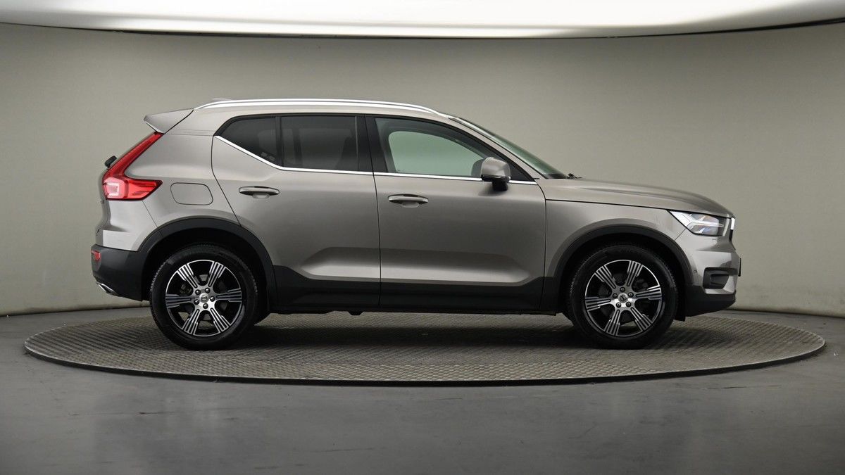 More views of Volvo XC40