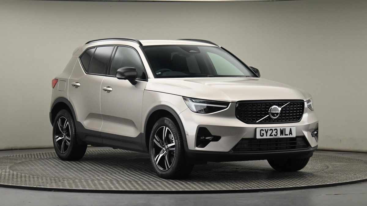 Volvo XC40 Sticky Header Image