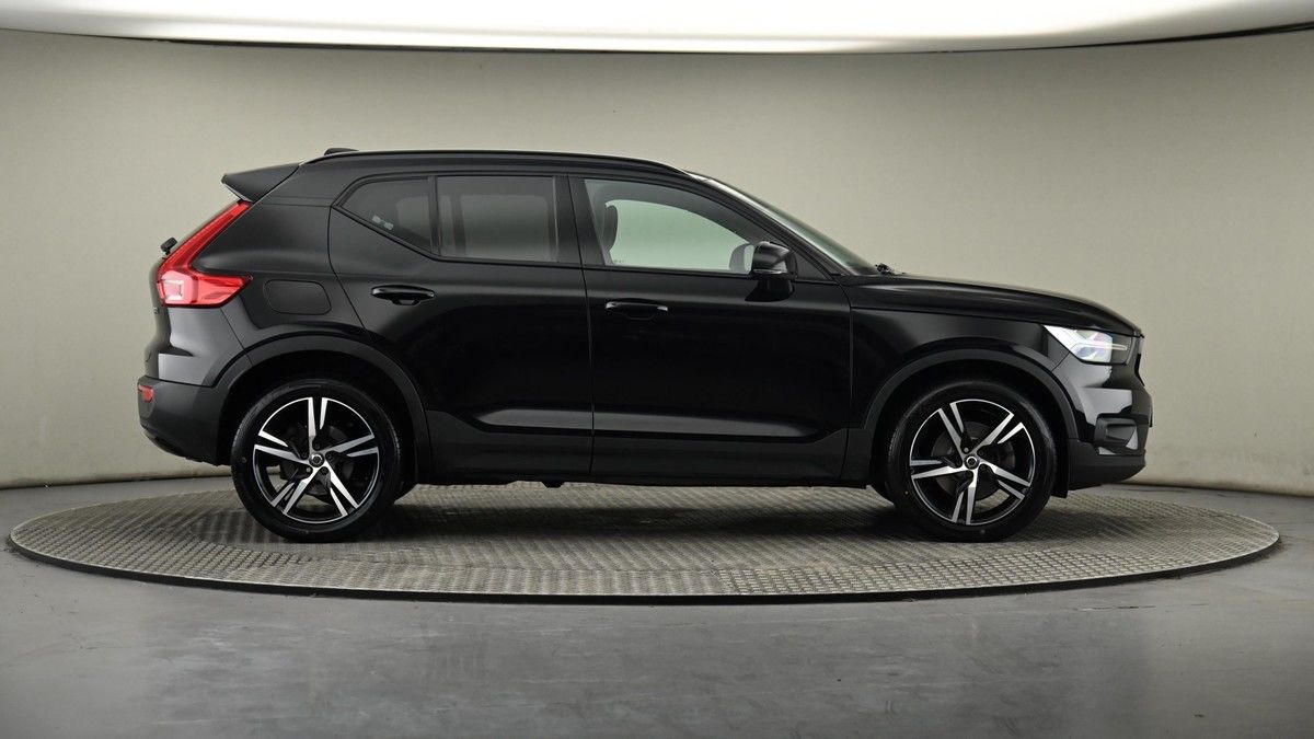 Volvo XC40 Image 25