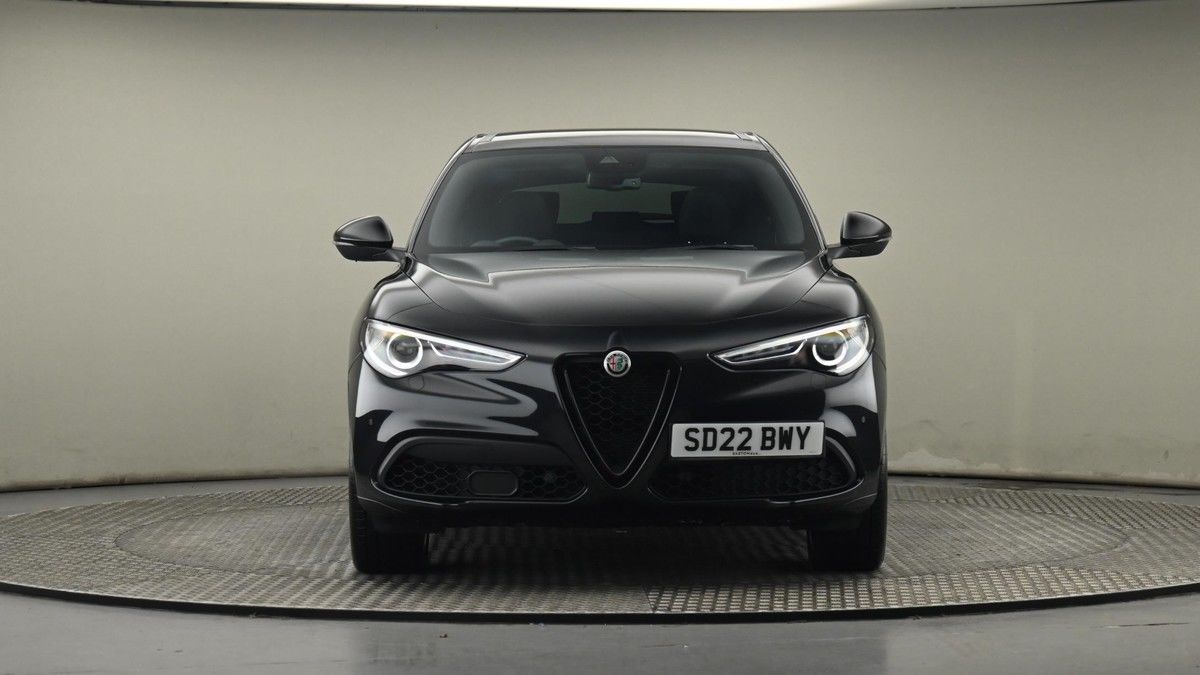 Alfa Romeo Stelvio Image 21