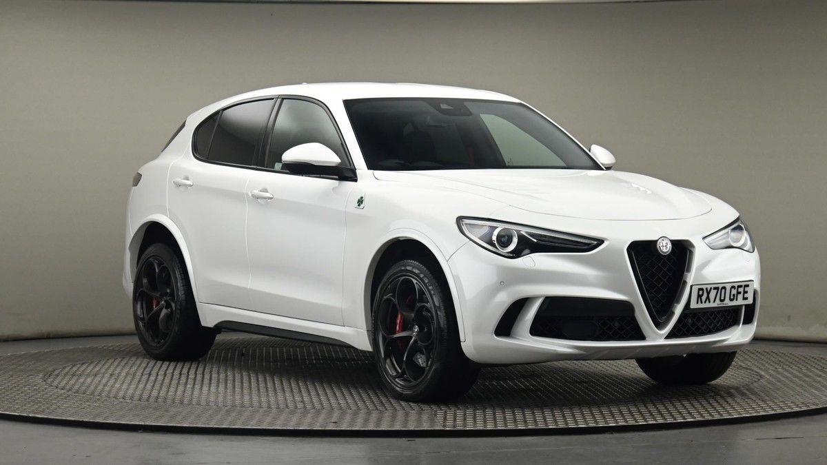 More views of Alfa Romeo Stelvio