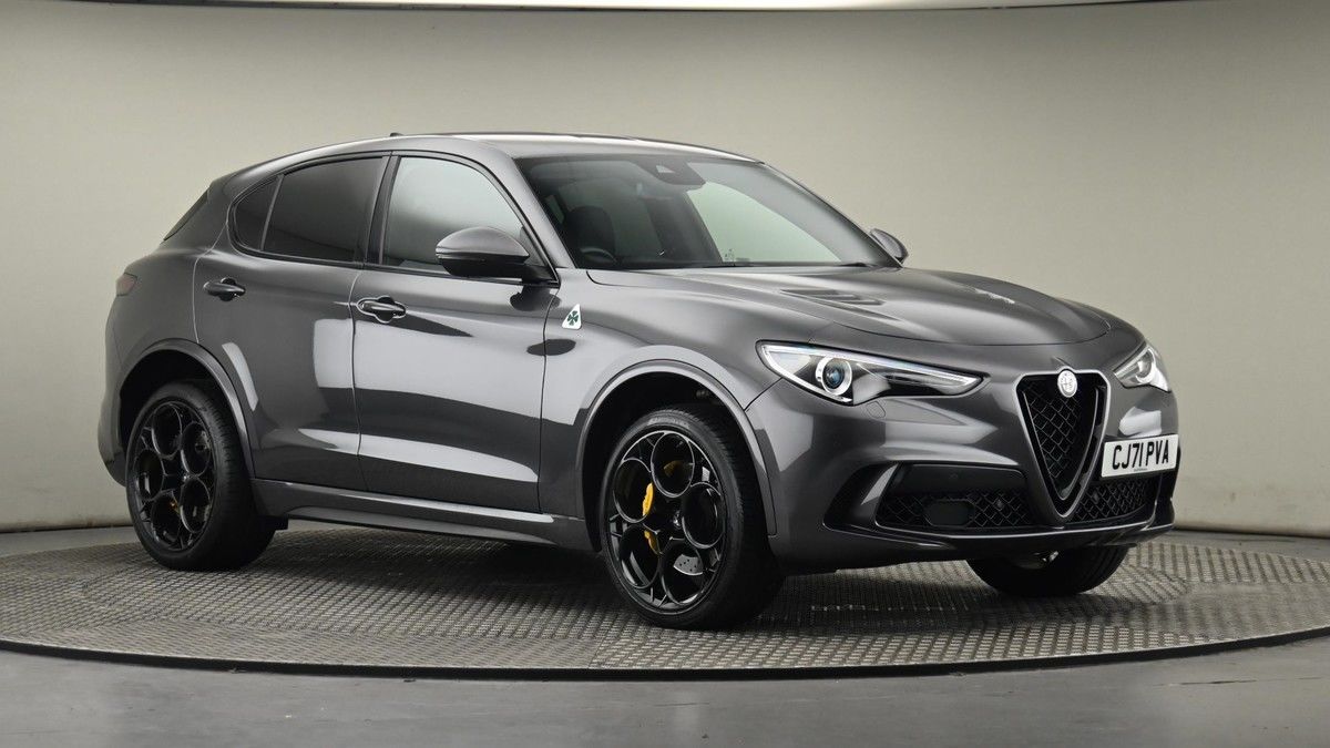 More views of Alfa Romeo Stelvio