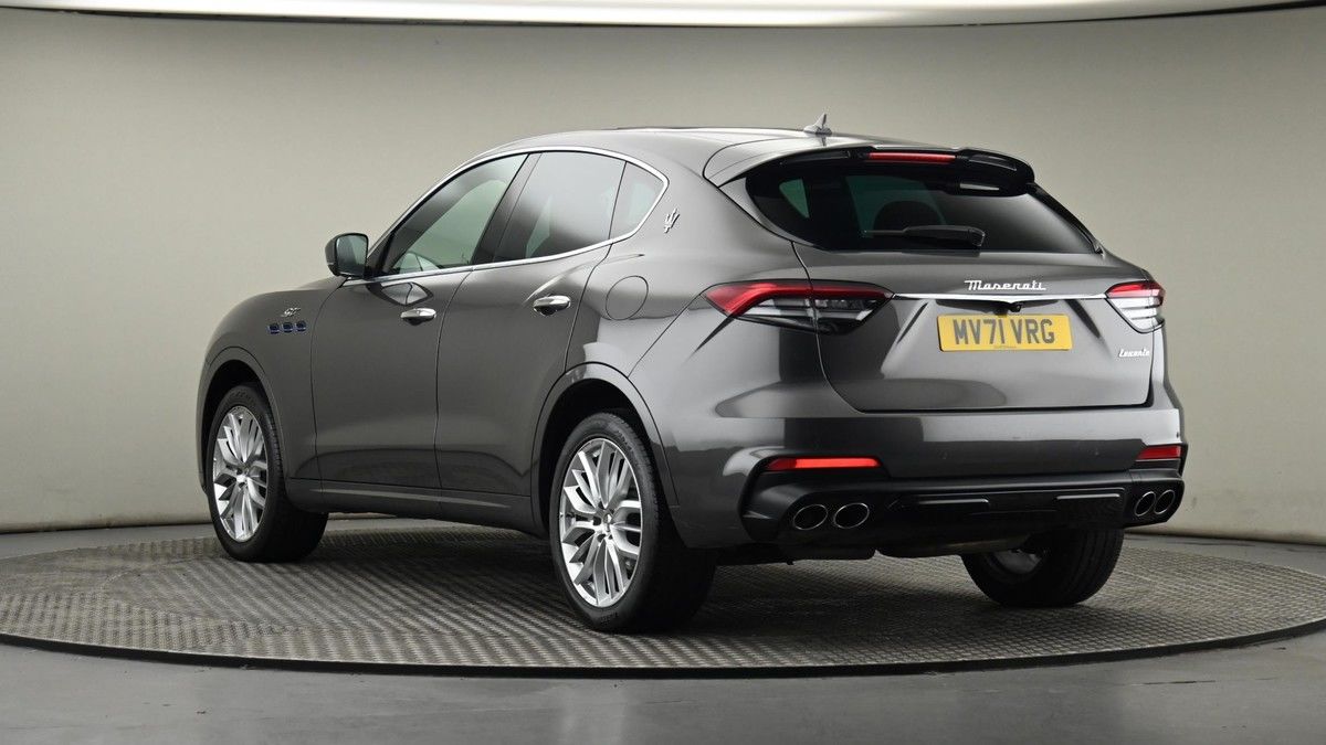 Maserati Levante Image 24