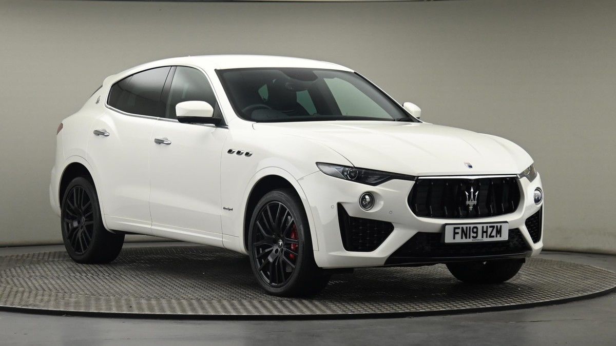 Maserati Levante Sticky Header Image