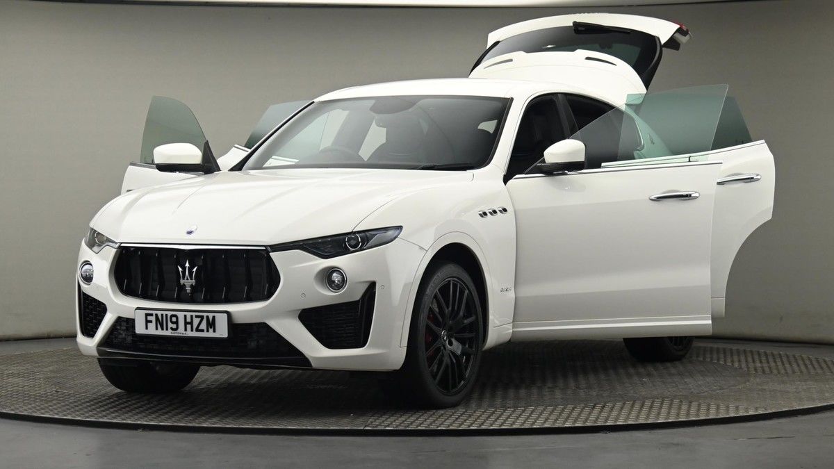 Maserati Levante Image 28