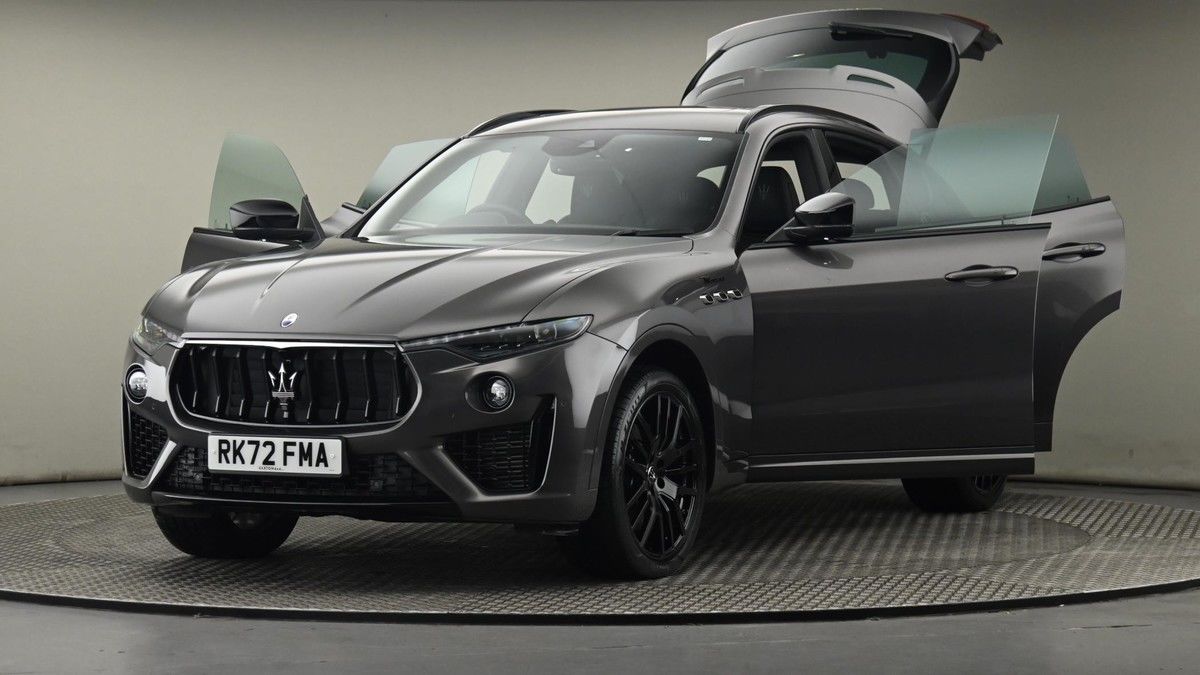 Maserati Levante Image 28