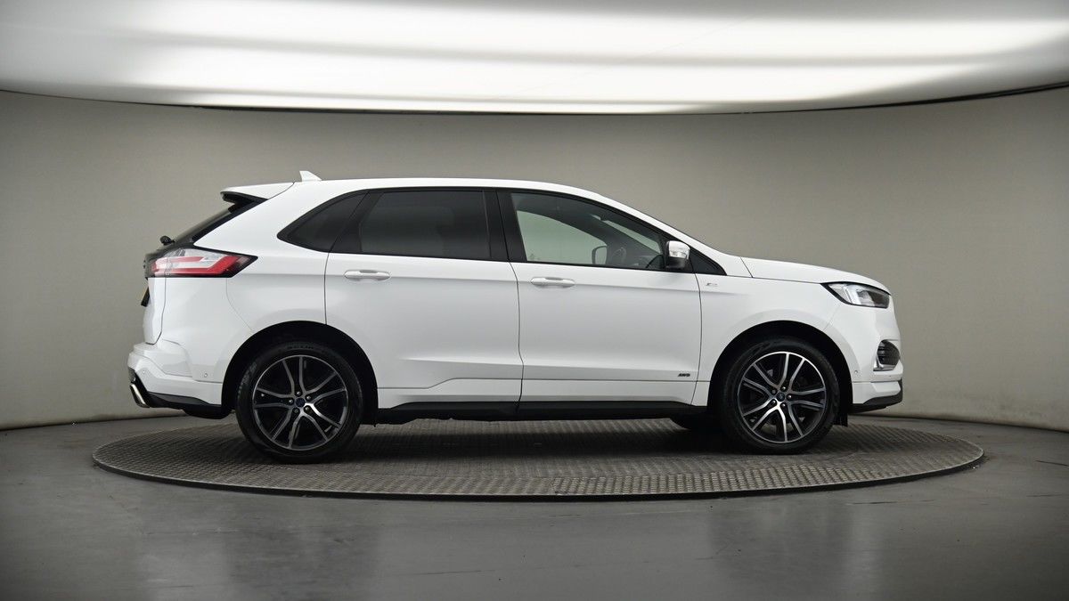 More views of Ford Edge