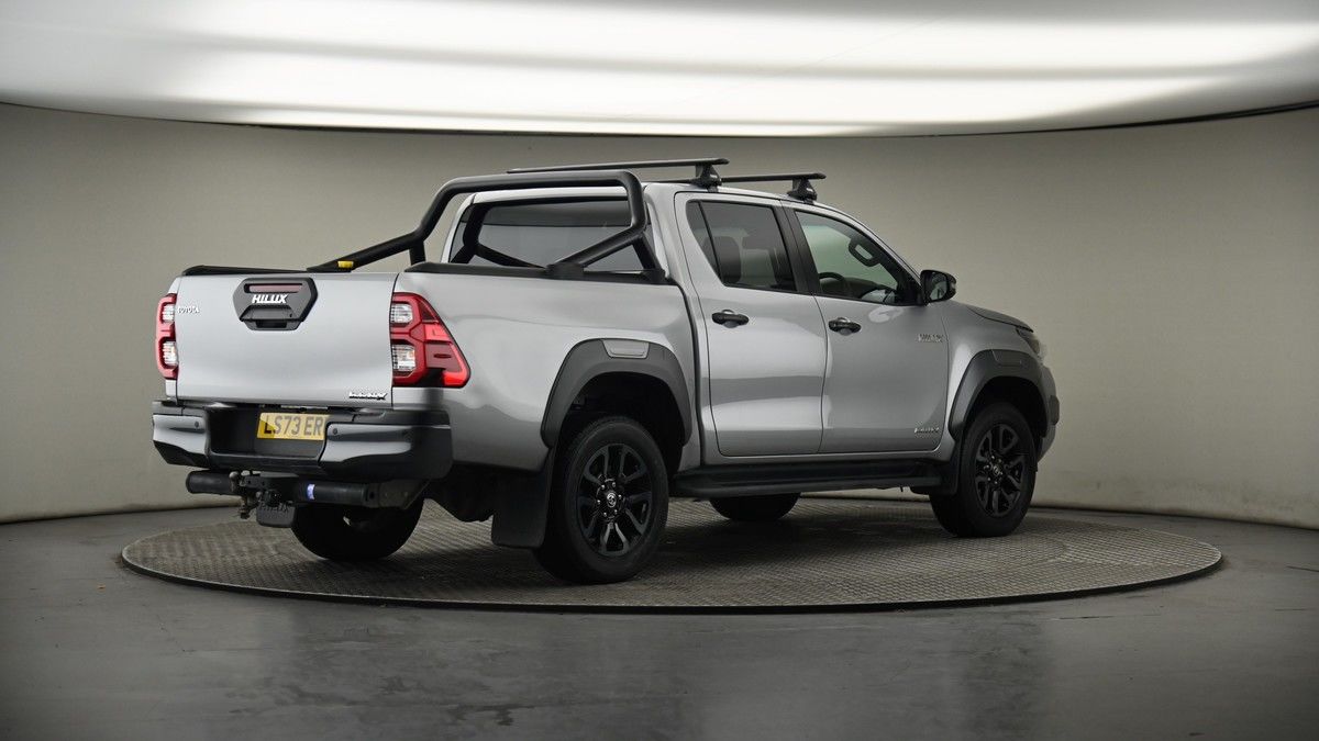 Toyota Hilux Image 7