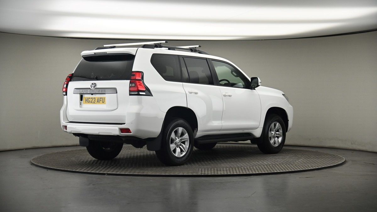 Toyota Land Cruiser Image 7