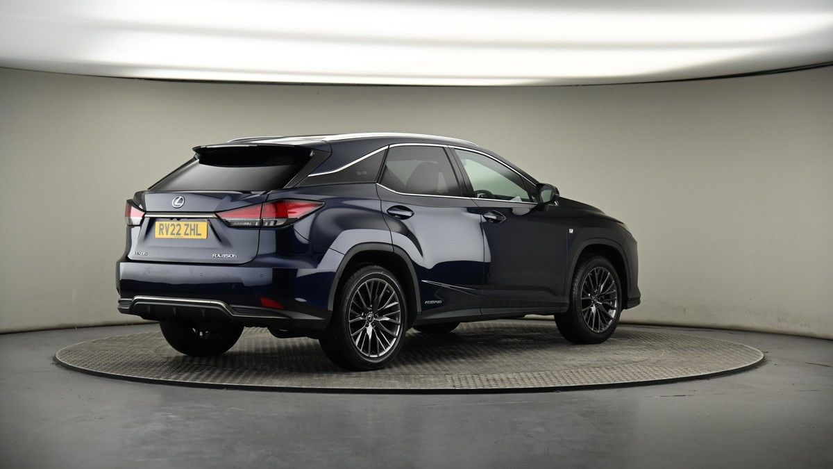 Lexus RX Image 7