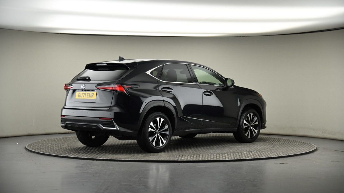 Lexus NX Image 7