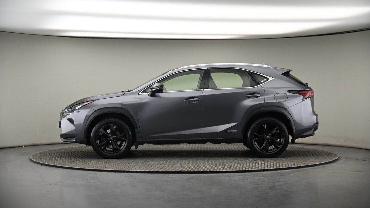 Lexus NX Image 19