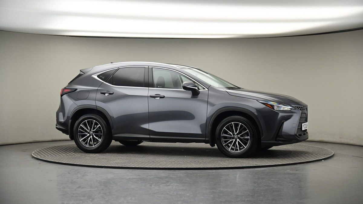 Lexus NX Image 6