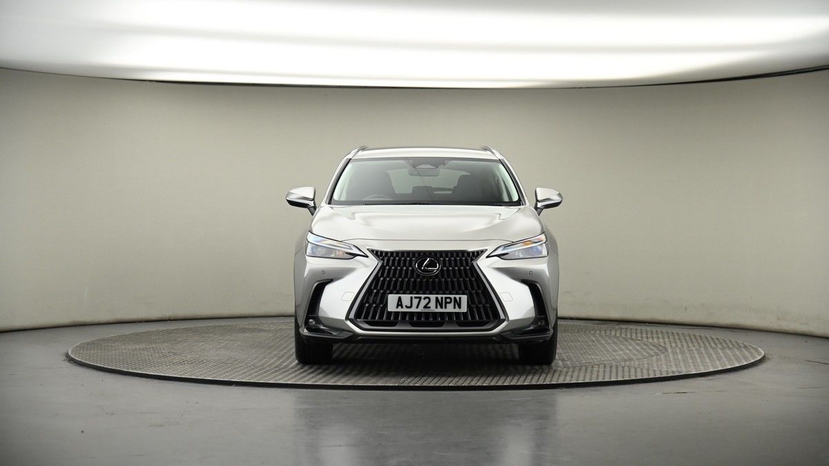 Lexus NX Image 18