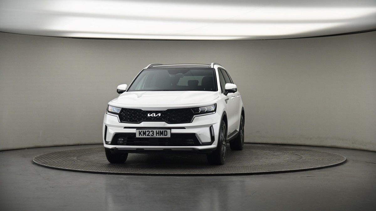 More views of Kia Sorento