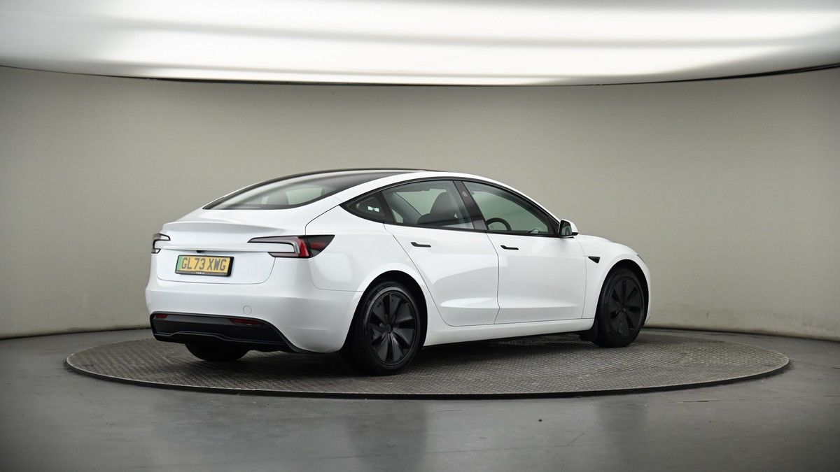 Tesla Model 3 Image 7